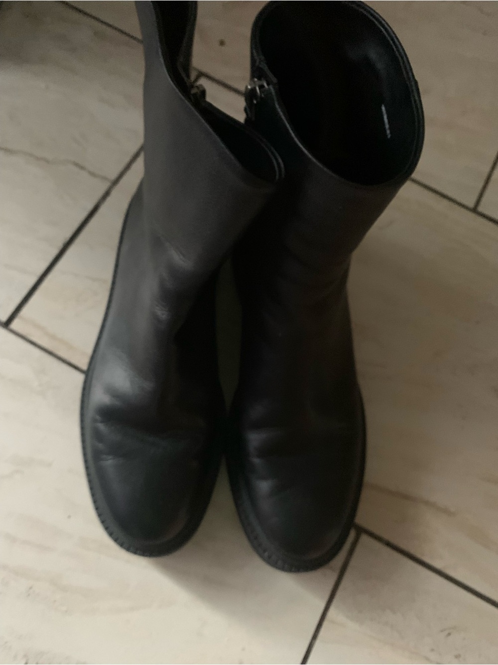 Vince Black Leather Zip-Back Ankle Booties 9.5